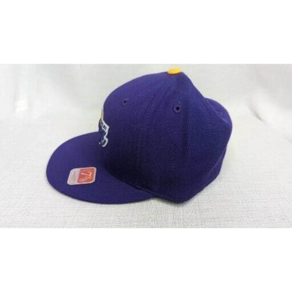 Mitchell & Ness Los Angeles LA Lakers Purple Fitted Hat Size 7 3/8‎ - NEW